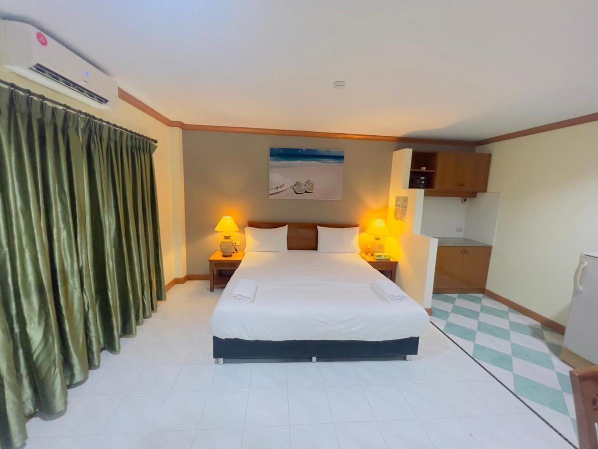 Отель Royal Vista Patong Экстерьер фото