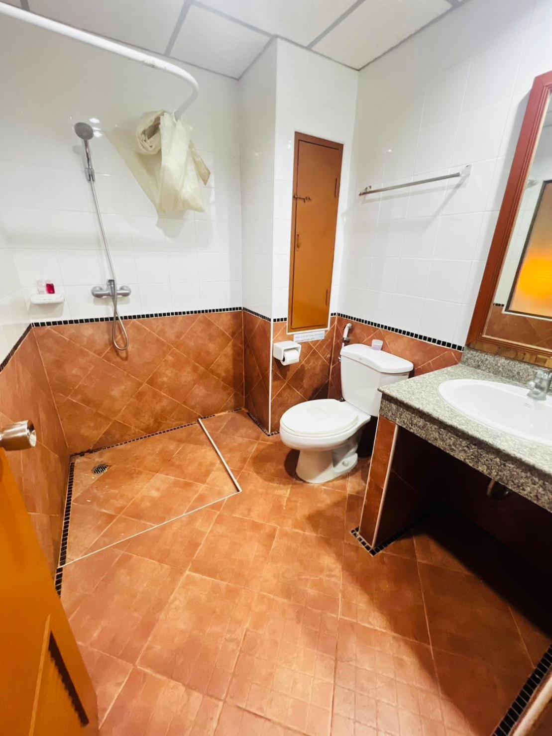 Отель Royal Vista Patong Экстерьер фото